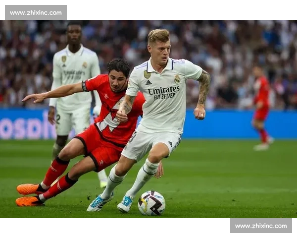 足球比赛胜负影响因素全面解析及战术与心理的综合作用